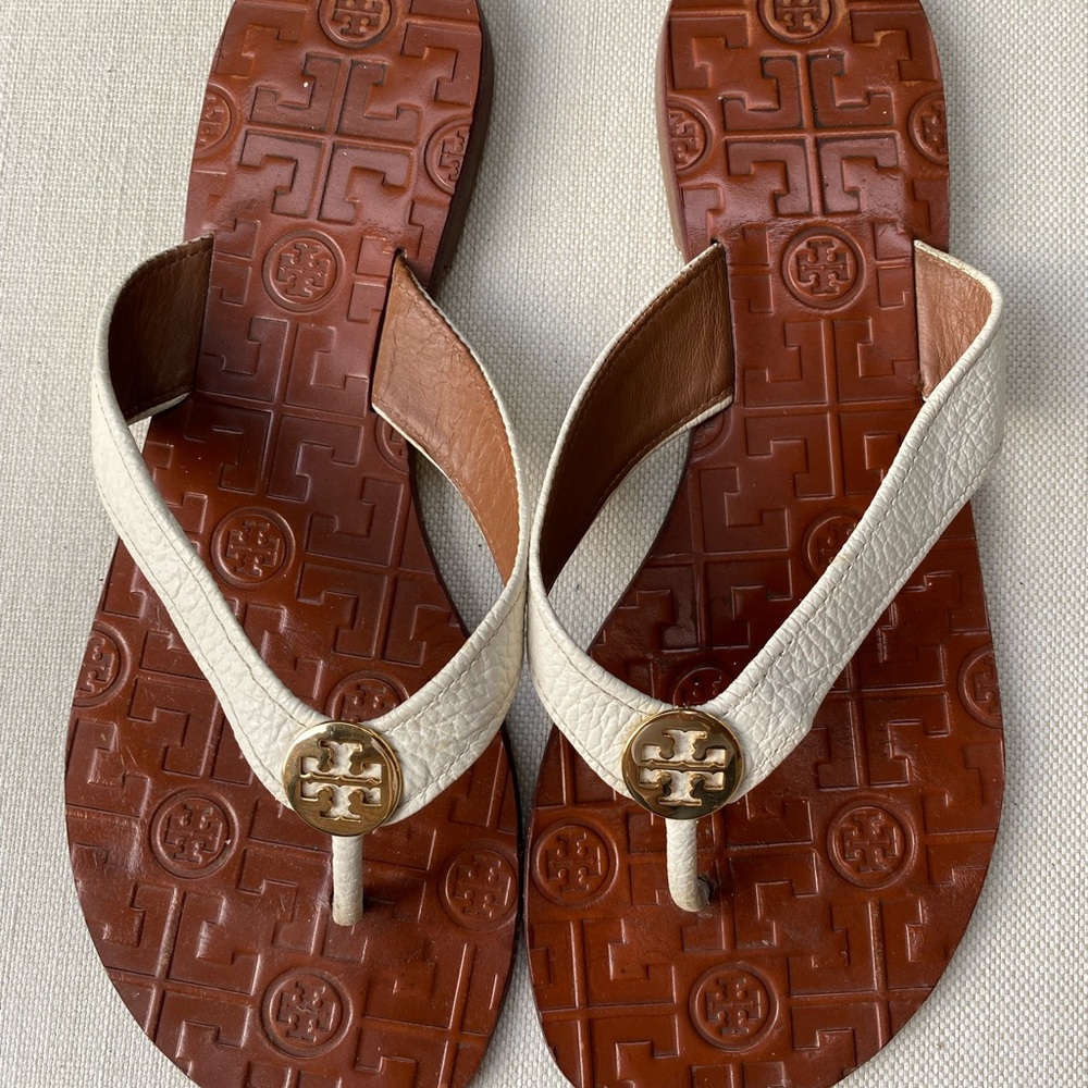 GUC Tory Burch Thora Flip Flop in White Leather - Picture 2 of 7